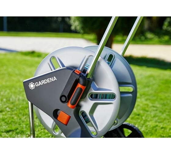 Металлическая тележка для шлангов GARDENA AquaRoll M 18542-20.000.00