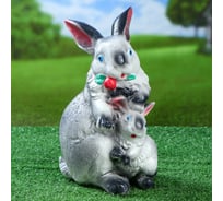 Садовая фигура СИМАЛЕНД Зайчиха средняя, 19х16х30 см 1148470