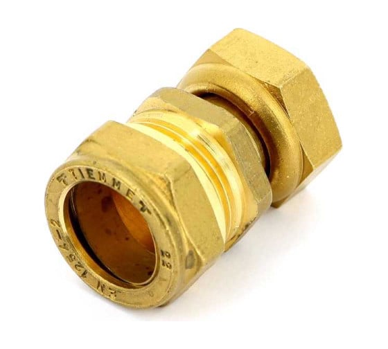 Прямое соединение Tiemme 15x3/4" В обжим с накид. гайкой 1100159/1140G001505