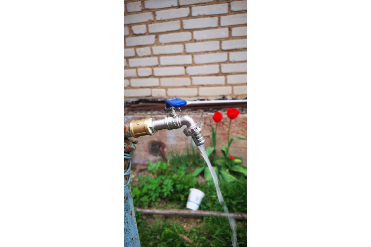 Шаровой кран со штуцером RM 1/2 водоразборный, никелированный ручка VN ...