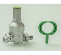 Регулятор давления воды VIEIR 1/2 никелированный гш с накидной американкой для ввода в квартиру VP55