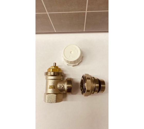 Кран для радиатора Millennium 1/2", угловой, верхний, под термоголовку 45143