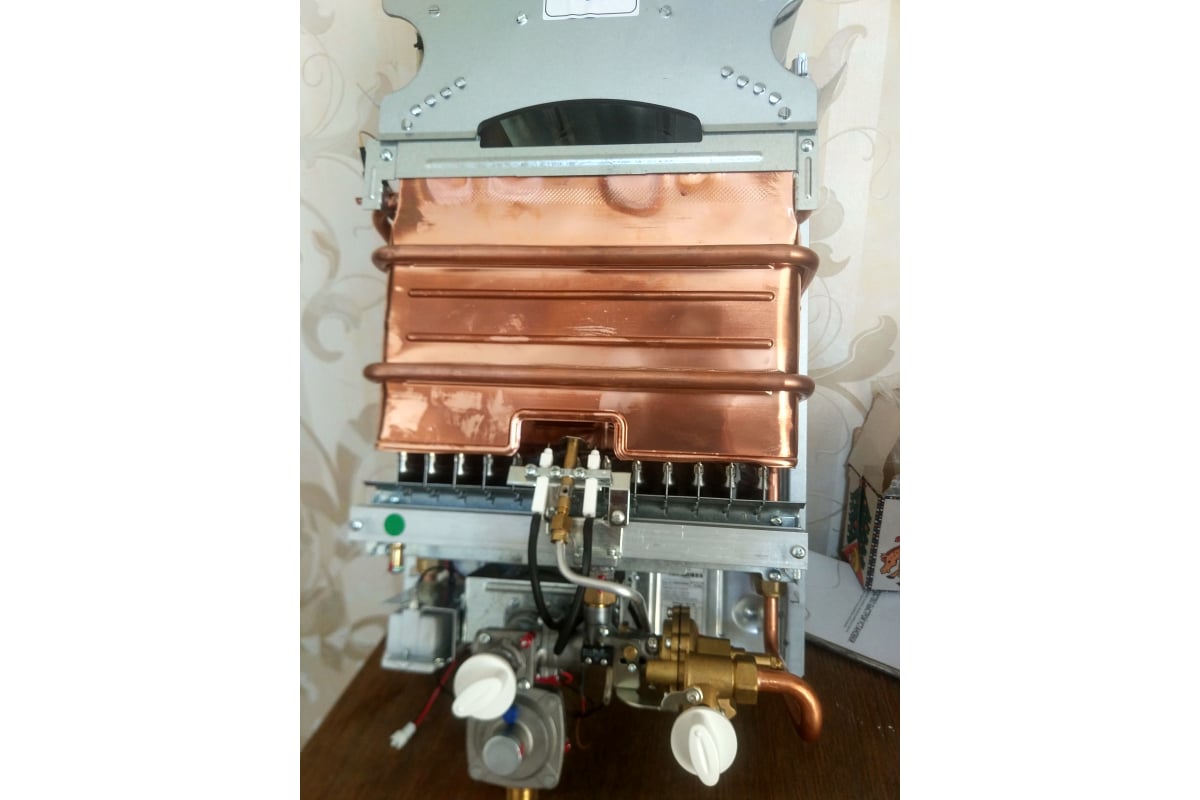 Газовый водонагреватель Innovita Primo 14 iD NG 30000520 - выгодная ...