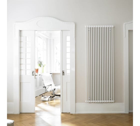 Трубчатый радиатор Zehnder Charleston 2180/04/№1270/RAL 9016, 3/4