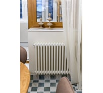 Трубчатый радиатор трехтрубный ТЕПЛОФОРТ ТР3037-18, БП 3/4, белый глянец габаритная высота секции 375 мм (межосевое расстояние 300мм), 18 секций, боковое подключение 3/4”, цвет белый глянец 200044