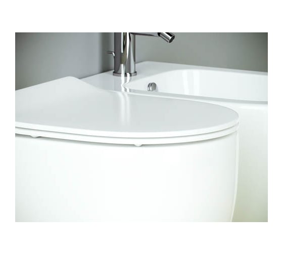 Напольный пристенный унитаз-соло Ceramicanova Metropol Rimless, глубокий смыв, горизонтальный (универсальный) выпуск, с крепежом, ультра тонким с сидением и крышкой CN4004MB