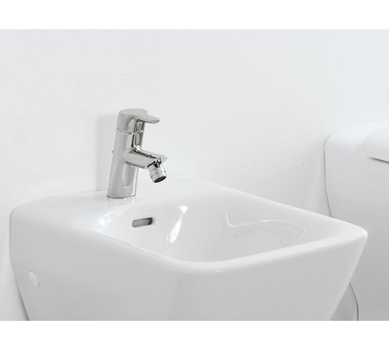 Подвесное биде Laufen Palace с отверстием для смесителя 00024208 8.3070.1.000.302.1