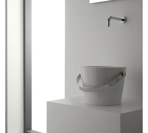Накладная раковина BUCKET без перелива, без отверстия под смеситель, хромированный полотенцедержатель, цвет White Scarabeo 8801CR