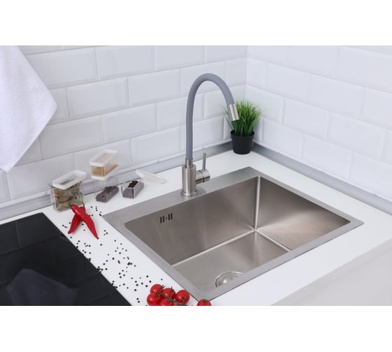 Мойка из нержавеющей стали Alcora Oslo 58х48 см., цвет satin. В комплекте сифон и смеситель Langfoss серый 2015103S+SS-SF-204A (Grey)