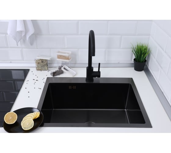 Мойка из нержавеющей стали Alcora Oslo 58х48 см., цвет Nano Black. В комплекте сифон и смеситель Buali 2015110NB+SS-SF-201 (Black)