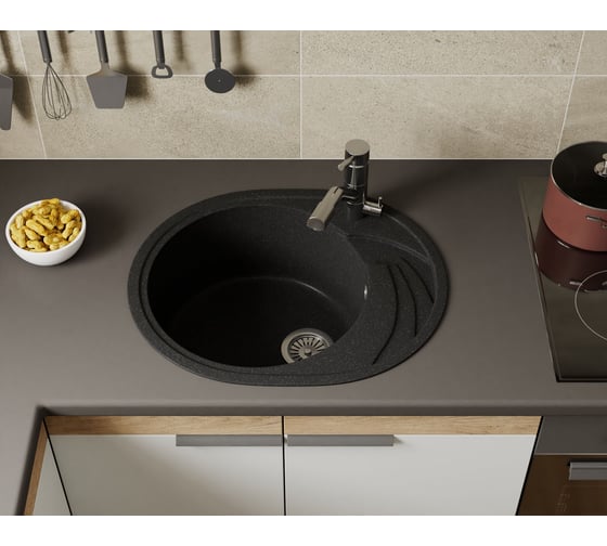 Мойка для кухни оборачиваемая овальная Bauedge BAU Nimb Black stone 58x47, выпуск с сифоном в комплекте, черный камень GR0141