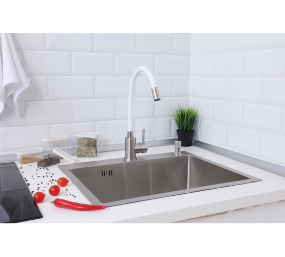 Мойка из нержавеющей стали Alcora Oslo 58х48 см., цвет satin. В комплекте сифон, диспенсер и смеситель Langfoss белый 2015103S+SS-SF-204A (White)+3046513S