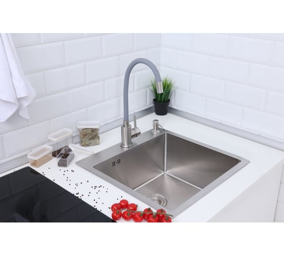 Мойка из нержавеющей стали Alcora Oslo 58х48 см., цвет satin. В комплекте сифон, диспенсер и смеситель Langfoss серый 2015103S+SS-SF-204A (Grey)+3046513S