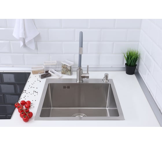 Мойка из нержавеющей стали Alcora Oslo 58х48 см., цвет satin. В комплекте сифон, диспенсер и смеситель Langfoss серый 2015103S+SS-SF-204A (Grey)+3046513S