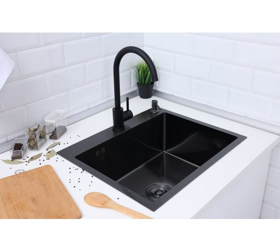 Мойка из нержавеющей стали Alcora Milan 58х48 см., цвет Nano Black. В комплекте сифон и диспенесер 2010935NB+3046506B