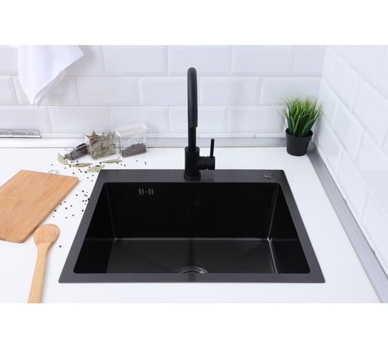 Мойка из нержавеющей стали Alcora Milan 58х48 см., цвет Nano Black. В комплекте сифон и диспенесер 2010935NB+3046506B