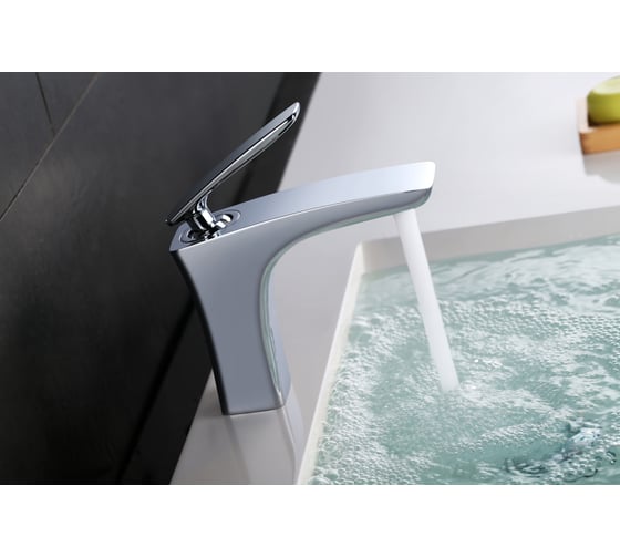 Смеситель для раковины Lemark Bellario LM6806C