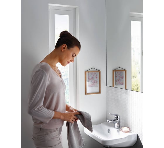 Смеситель для раковины 70 HANSGROHE 71020000 Novus 00000057783