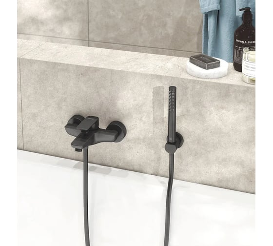 Однорычажный смеситель для ванны и душа Kludi PURE&STYLE черный матовый, арт. 406813975 УТ008604