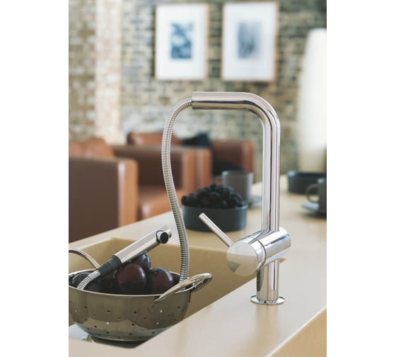 Однорычажный смеситель для мойки GROHE Minta с выдвижным изливом 32168000