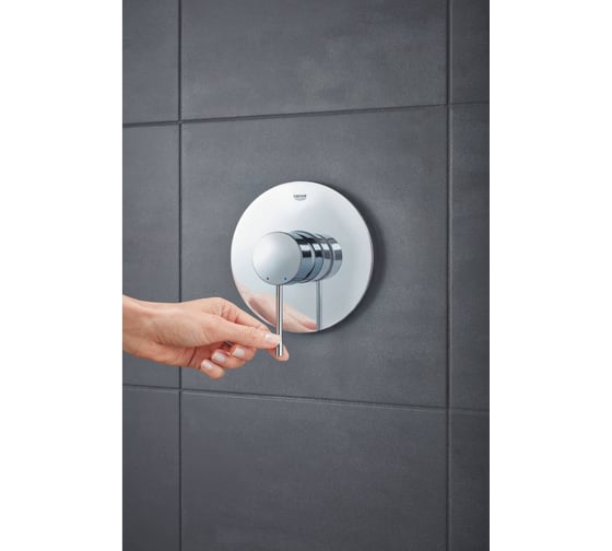 Однорычажный смеситель для душа GROHE Essence для Rapido SmartBox 35600000 24057001