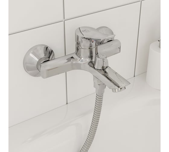 Смеситель для ванны Milardo Amplex AMPSB02M02