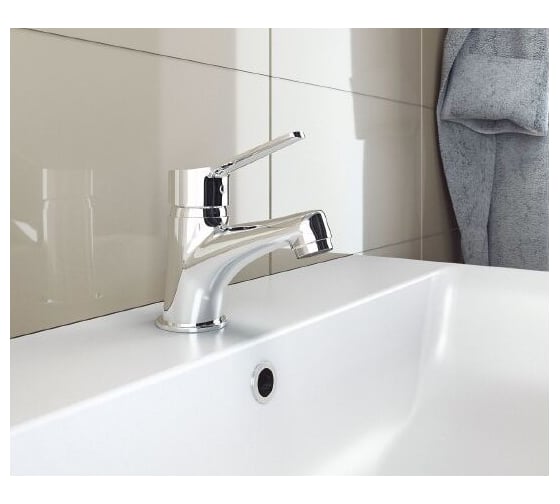Смеситель для умывальника Dorff Optima D2002100