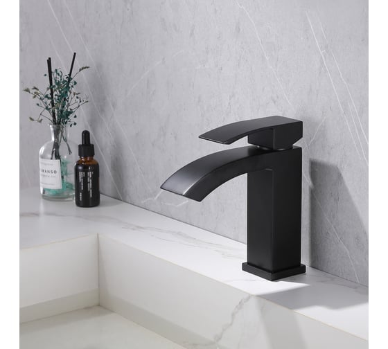 Смеситель для раковины ABBER Wasserfall черный матовый AF8610B