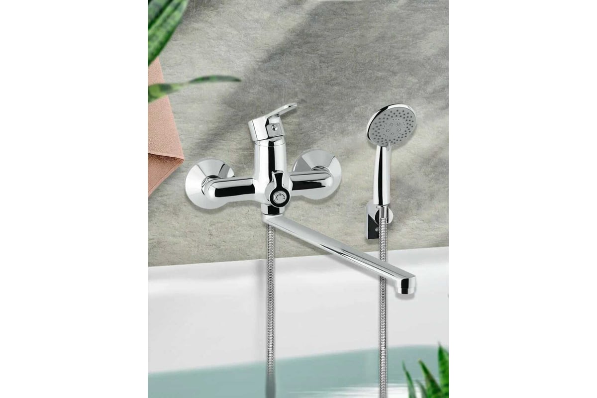 Смеситель для ванны и душа Aquakratos с длинным изливом, с лейкой и ...