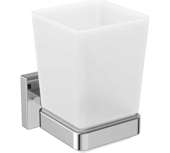 Промо-набор 4 в 1 Ideal Standard: iom square держатель для туалетной бумаги с крышкой; iom square стакан с держателем; iom square мыльница с держателем; iom square туалетная щетка с держателем TM0033