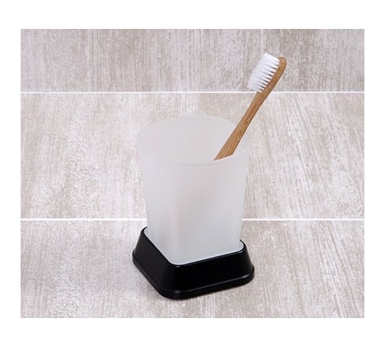 Стакан для зубных щеток WasserKRAFT Amper K-5428BLACK K-5428B