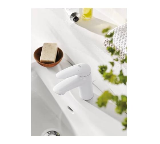 Смеситель для раковины Grohe Eurostyle 2015 Solid со сливным гарнитуром S-Size 23707LS3