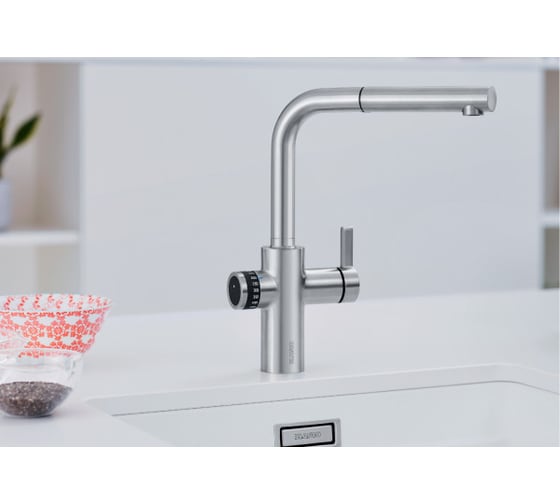 Кухонный смеситель BLANCO EVOL-S Volume нержавеющая сталь EVOL-S UltraResist рычаг справа 525211