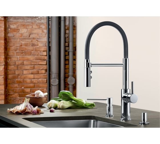 Кухонный смеситель BLANCO CATRIS-S Flexo хром 525791