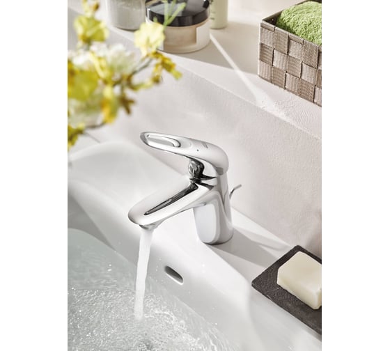 Смеситель для раковины Grohe Eurostyle 2015 со сливным гарнитуром 33558003