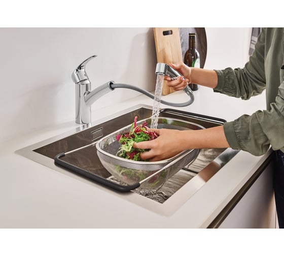 Однорычажный смеситель для мойки с выдвижным изливом Grohe Eurosmart 2015 низкий излив 30305000