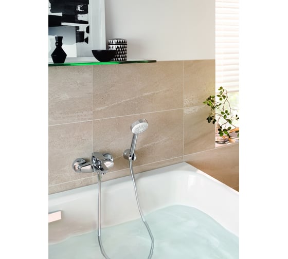 Однорычажный смеситель для ванны и душа Kludi PURE&SOLID KL346810575