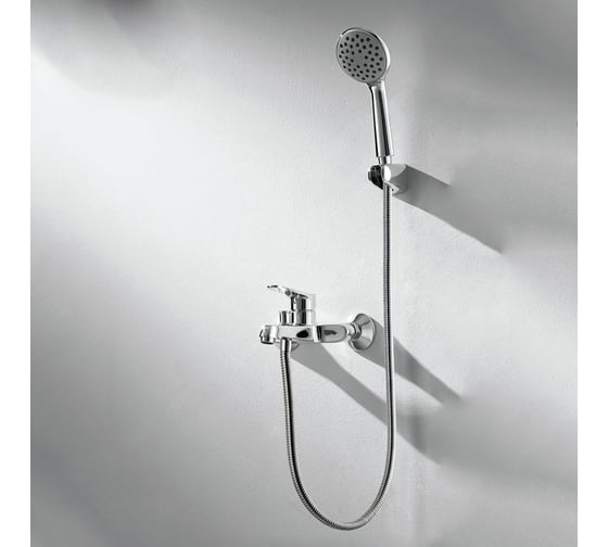 Смеситель для ванны с душем Bravat ECO-D короткий нос F693158C-B 00-00004823