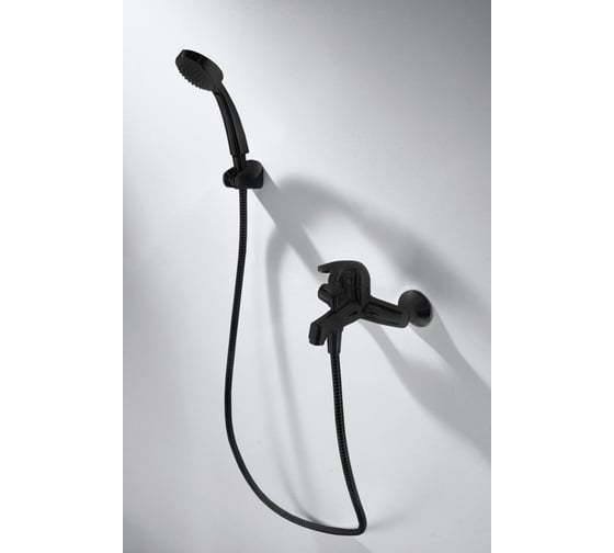 Смеситель для ванны Bravat с коротким изливом с аксессуарами Fit F6135188BM-B-RUS 00-00257446