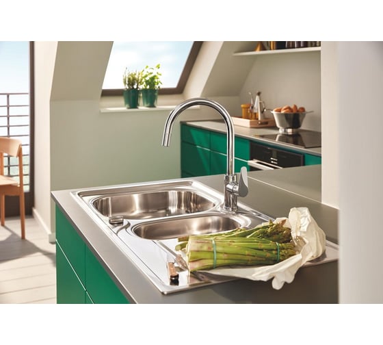 Смеситель для кухонной мойки GROHE BauCurve с вытяжным изливом, хром 30547000