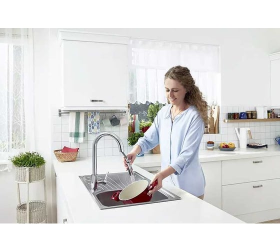 Смеситель для кухни VITRA Maestro с выдвижным изливом A42145EXP