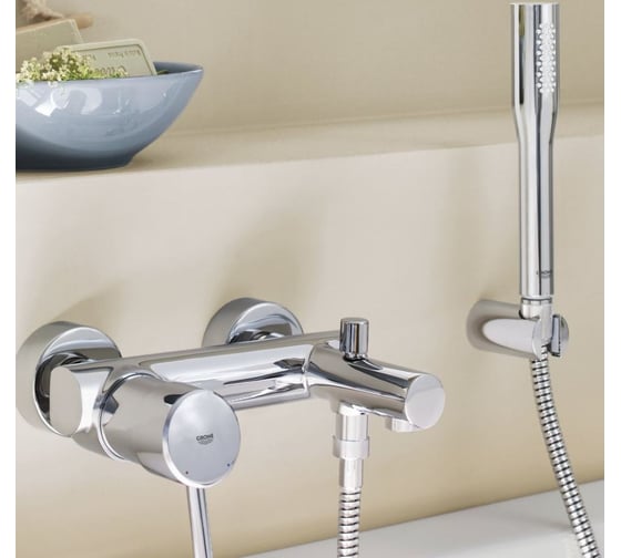 Смеситель для ванны GROHE Concetto New с душевым гарнитуром Euphoria Cosmopolitan 32212001