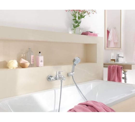 Однорычажный смеситель для ванны Grohe Eurostyle 33591002