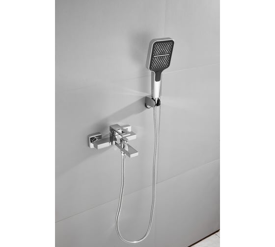 Смеситель для ванны BELZ хром B60658