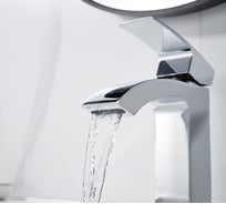 Смеситель для раковины ALOUTE однорычажный, цвет хром, высота 170 мм, монолитный излив, каскадная подача воды. A1101