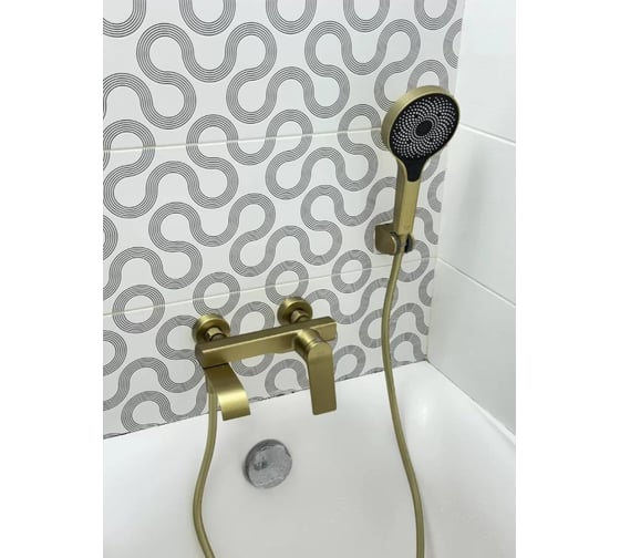 Смеситель для ванны однорычажный ViEiR с коротким изливом матовое золото для ванны и душа V343531-S 1