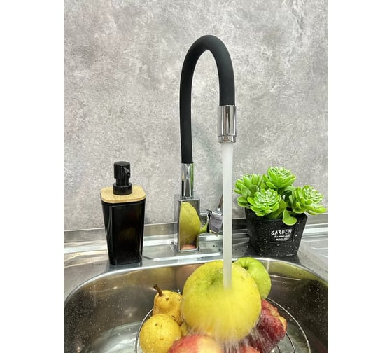 Смеситель для кухни однорычажный ViEiR с гибким изливом, чёрный V353521-C 1