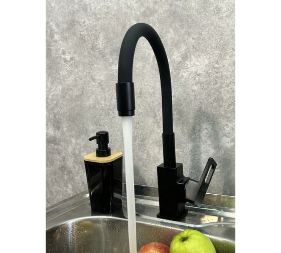 Смеситель для кухни однорычажный ViEiR с гибким изливом, полностью чёрный, матовое покрытие, V353521-CC 1