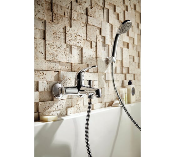 Смеситель для ванны с коротким изливом с аксессуарами Bravat Fit F6135188CP-B-RUS