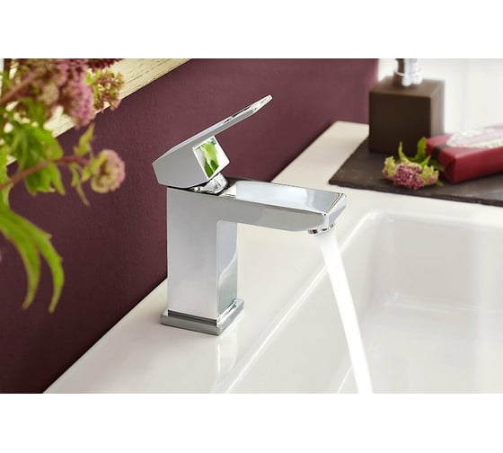 Смеситель для раковины GROHE 23132000 GROHE Eurocube гладкий корпус 23132000